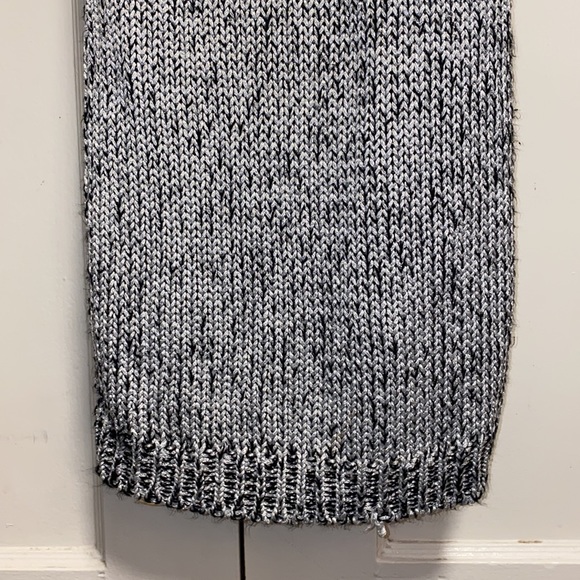 Divided by H&M Medium Silver Sleeveless Scoop Neck Ribbed Knit Dress - Picture 6 of 10
